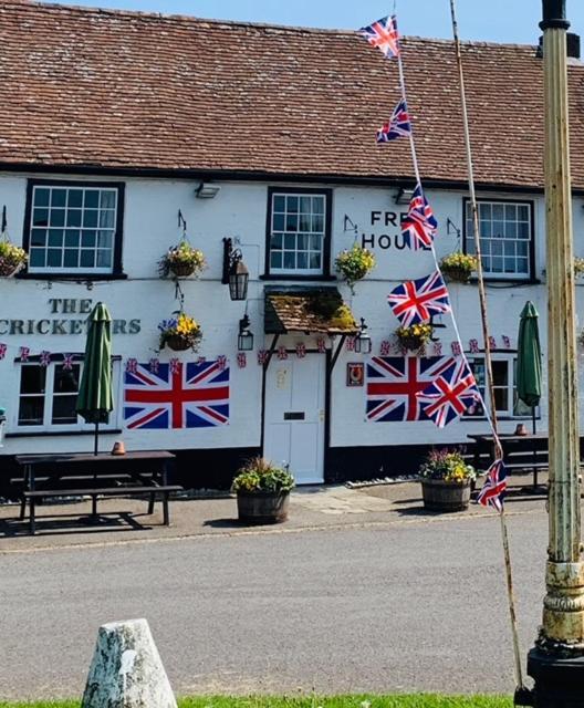 The Cricketers Arms Hotel Petworth Buitenkant foto